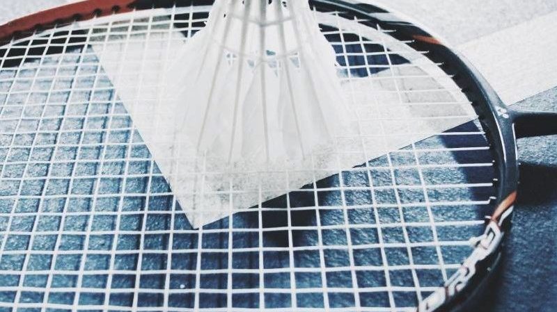 Badminton racquet & shuttlecock