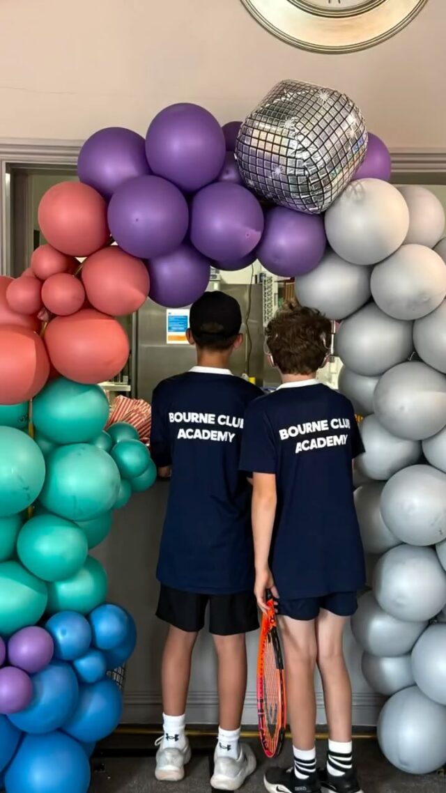 Last weekend we had our Junior Club Tennis Championships 🎾 
Thank you and a huge congratulations to all those who took part and came to watch! 

From our youngest competitors through to our older age groups, there was some incredible tennis -  a true reflection of all the hard work our juniors have put in this season. 

Here’s some highlights from the day 📸 

#juniortennis #farnham #clubchampionships #surreytennis #tennischampionship