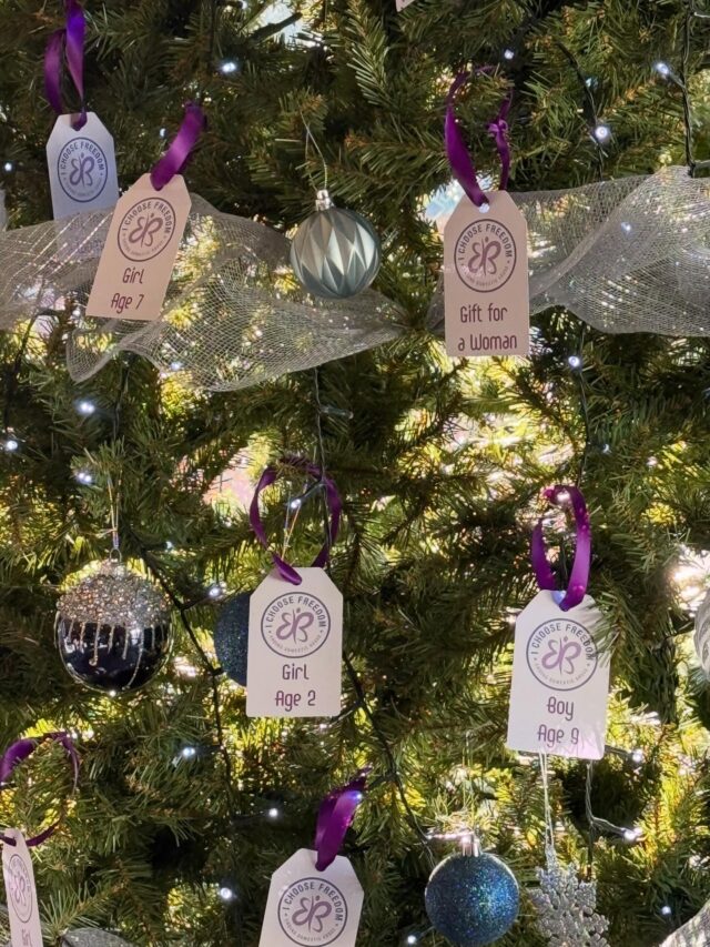 Last call for Christmas gift donations. 

Thank you so much to everyone who has donated a gift as part of our giving tree initiative for local domestic abuse charity, I choose Freedom.

There are still a few tags left on our Christmas tree so if you can, please take one and purchase a suitable gift for one of the children or adults within refuge this Christmas. The smallest gift will make the biggest difference.

DROP OFF DETAILS FOR ALL GIFTS
Location: Club Reception
Deadline: Wednesday 17th December

Thank you in advance for your support and generosity!

#thebourneclub #givingtree #christmasgift #ichoosefreedom