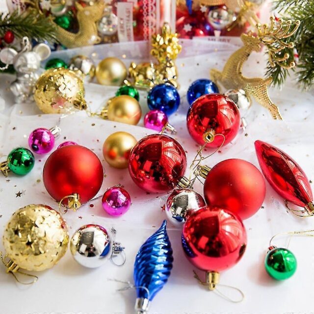 Do you have any unused or unwanted Christmas decorations that you could donate?

We are working with independent charity, I Choose Freedom, which helps adult and child survivors fleeing domestic abuse. The charity would like to make its refuges as festive as possible for the families staying there but resources are limited.

If you have any decorations you no longer need - ornaments, garlands, wreaths, trees, or other festive items that are in good condition - the charity would be grateful to give them a new home.

DROP OFF DETAILS
Location: Club Reception
Deadline: ASAP

Thank you in advance for your support and generosity!

#thebourneclub #christmasdecorations #decorationdonation #upcycle