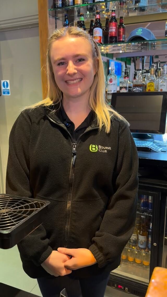 Georgia and the rest of the Bourne Club team are here to help you with refreshments after your game or visit to the gym.

The team is on hand for any member enquiries.

We all look forward to welcoming you soon😊

#tennis #pickleball #padel #gym #farnham