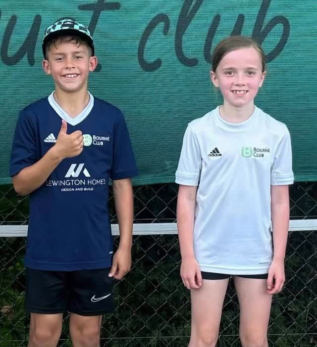 Well done to Max & Annabel who both played brilliantly in their first match for the Bourne club today!👏👏👏

#tennis #juniors #competition #bourne #surrey